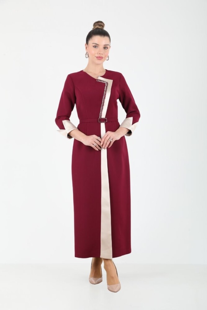 EL İŞİ DETAYLI SATEN GARNİLİ MİDİ ELBİSE EL-4170 MÜRDÜM-BEJ
